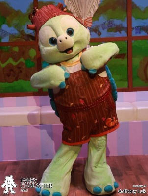 Olu Mel (オル・メル) in the HKDL - Halloween 2025 Outfit Olu Mel (オル・メル) in the HKDL - Halloween 2025 Outfit