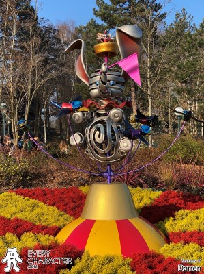 Dumbo in the DLP - 30th Anniversary - Gardens of Wonders Outfit Dumbo in the DLP - 30th Anniversary - Gardens of Wonders Outfit