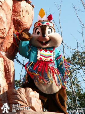 TDL - Disney Dreams on Parade Chip in the TDL - Disney Dreams on Parade Outfit