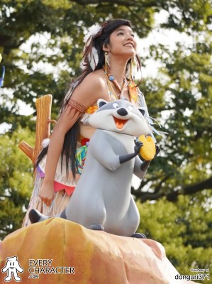TDL - Harmony in Color Meeko in the TDL - Harmony in Color Outfit