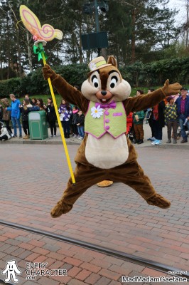 DLP - Spring Promenade Look with Goofy's Garden Party Accessory Chip in the DLP - Spring Promenade Look with Goofy's Garden Party Accessory Outfit