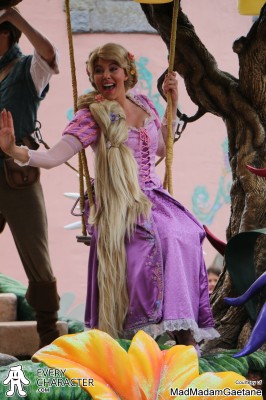 Rapunzel in the Rapunzel - DLP Look - 2010-2015 - Loose braid, big flowers Outfit Rapunzel in the Rapunzel - DLP Look - 2010-2015 - Loose braid, big flowers Outfit