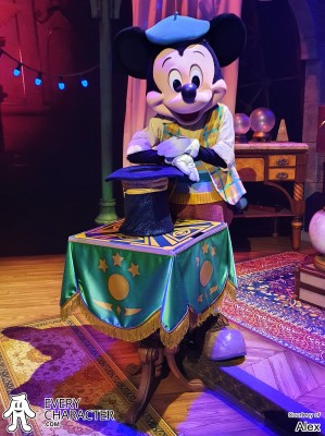 MIckey Mouse and his Magical Hat MIckey Mouse and his Magical Hat