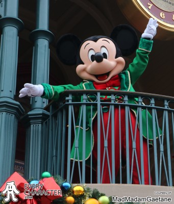 Mickey Mouse in the DLP - Extra Magical Christmastime Outfit Mickey Mouse in the DLP - Extra Magical Christmastime Outfit