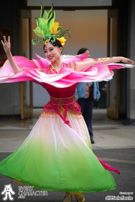Flower Dancers in the DCA - Mulan's Lunar New Year Procession Outfit Flower Dancers in the DCA - Mulan's Lunar New Year Procession Outfit