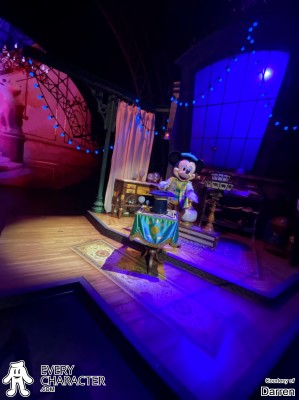 Mickey on set Mickey on set