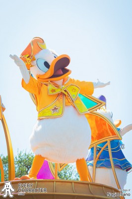 Donald Duck in the TDR - 40th Anniversary - Dream-Go-Round Outfit Donald Duck in the TDR - 40th Anniversary - Dream-Go-Round Outfit