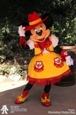 DLP - Minnie Cowgirl - Summer Minnie Mouse in the DLP - Minnie Cowgirl - Summer outfit