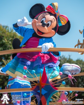 Minnie Mouse in the DLR - Disneyland 70th Annivesary Outfit Minnie Mouse in the DLR - Disneyland 70th Annivesary Outfit