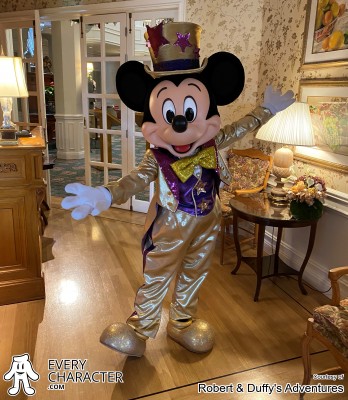 Mickey Mouse in the DLP - Disney Dreamers Everywhere Outfit Mickey Mouse in the DLP - Disney Dreamers Everywhere Outfit