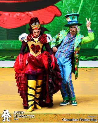 Queen & Mad Queen & Mad