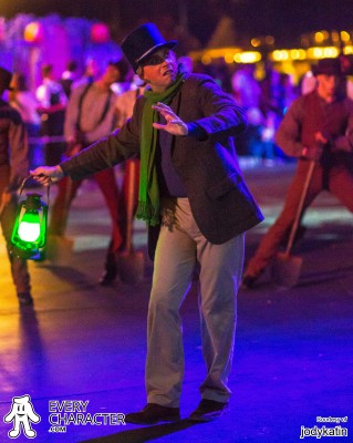 Horace Fusslebottom in the DLR - Frightfully Fun Parade Outfit