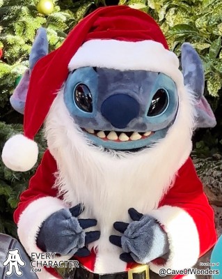 Santa Stich Santa Stich