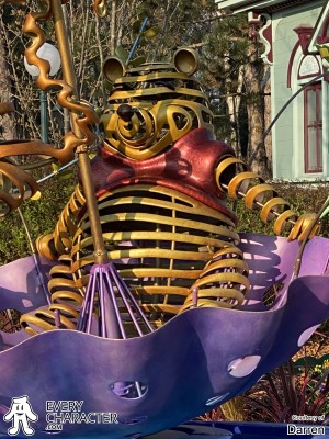 Winnie the Pooh in the DLP - 30th Anniversary - Gardens of Wonders Outfit Winnie the Pooh in the DLP - 30th Anniversary - Gardens of Wonders Outfit