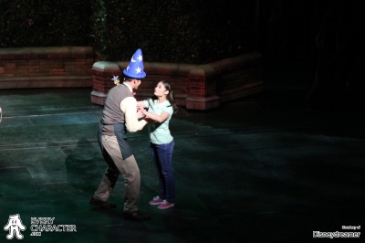 Sophia in Jeans & T-Shirt in the DCL - Believe - Finale Outfit Sophia in Jeans & T-Shirt in the DCL - Believe - Finale Outfit