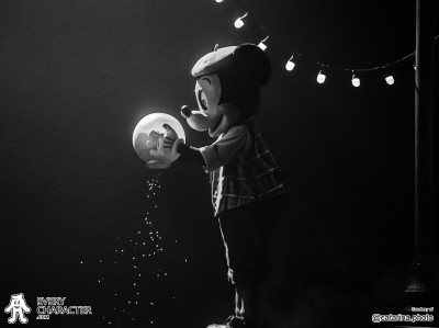 Mickey Mouse in the DLP - Mickey & the Magician Outfit