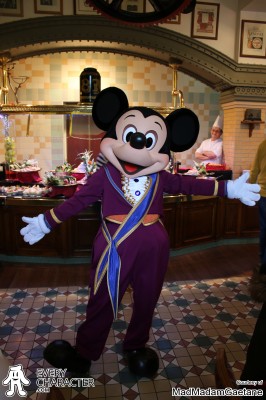 Mickey Mouse in the DLP - Orient Express Outfit Mickey Mouse in the DLP - Orient Express Outfit