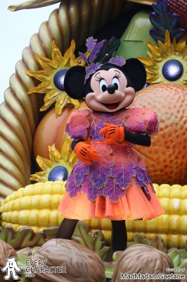 DLP - Halloween - Mickey's Halloween Celebration (2019) Minnie Mouse in the DLP - Halloween - Mickey's Halloween Celebration (2019) outfit