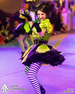Vampires in the DLR - Frightfully Fun Parade Outfit