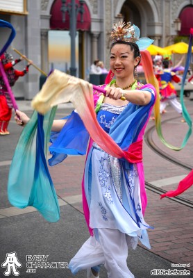 Chinese Ribbon Dancers in the DCA - Mulan's Lunar New Year Procession Outfit Chinese Ribbon Dancers in the DCA - Mulan's Lunar New Year Procession Outfit