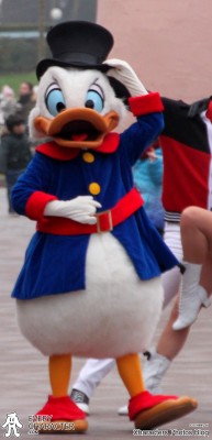 Scrooge McDuck with No cane & no moneybag in the Regular Look - 1996-... Outfit Scrooge McDuck with No cane & no moneybag in the Regular Look - 1996-... Outfit