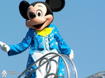 Mickey Mouse in the TDL - Disney Dreams on Parade Outfit