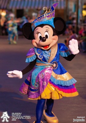Minnie Mouse in the DLR - Magic Happens Outfit Minnie Mouse in the DLR - Magic Happens Outfit
