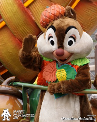 2018 - 2024 Dale in the DLP - Halloween - Mickey's Halloween Celebration - Original Outfit 2018 - 2024 Dale in the DLP - Halloween - Mickey's Halloween Celebration - Original Outfit