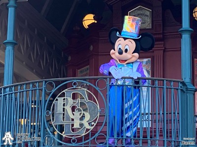 Mickey Mouse in the DLP - 30th anniversary Outfit Mickey Mouse in the DLP - 30th anniversary Outfit