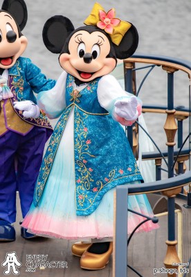 Minnie Mouse in the TDR - Fantasy Springs Outfit Minnie Mouse in the TDR - Fantasy Springs Outfit