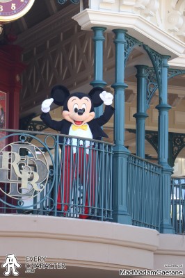 Mickey Mouse in the Regular Look - 2016-... Outfit Mickey Mouse in the Regular Look - 2016-... Outfit
