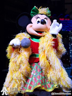 DLP - Let's sing Christmas Minnie Mouse in the DLP - Let's sing Christmas Outfit