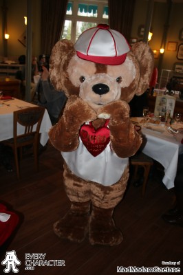 Duffy the Disney Bear (ダッフィー) in the DLP - Valentine's Day 2013 Outfit Duffy the Disney Bear (ダッフィー) in the DLP - Valentine's Day 2013 Outfit