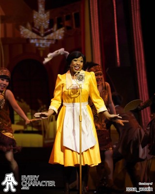 Tiana as Waitress in the SDL - Mickey’s Storybook Adventure Outfit