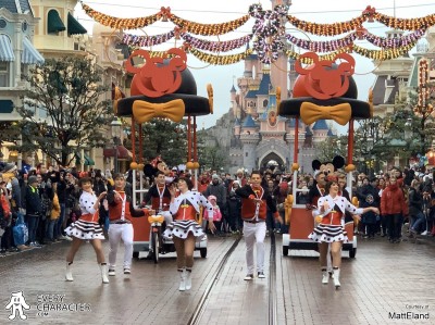 Mickey Bound Dancers in the DLP - Minnie's Birthday Surprise Outfit