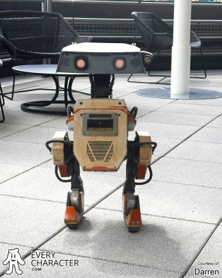 Oscar Orange BDX Droid in the BDX Droids Outfit Oscar Orange BDX Droid in the BDX Droids Outfit