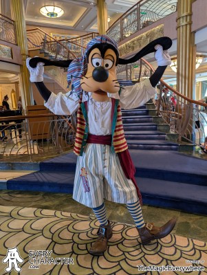 Goofy in Pirate in the DCL - Pirate Night Outfit Goofy in Pirate in the DCL - Pirate Night Outfit