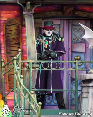 Phantom in the DLP - Halloween - Mickey's Halloween Celebration (2014) Outfit Phantom in the DLP - Halloween - Mickey's Halloween Celebration (2014) Outfit