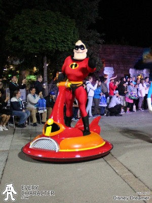 Mr. Incredible in the Regular Look - 2004-... Outfit Mr. Incredible in the Regular Look - 2004-... Outfit