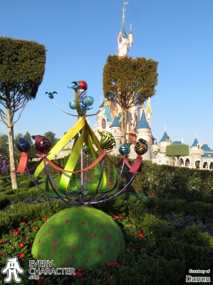 Snow White in the DLP - 30th Anniversary - Gardens of Wonders Outfit Snow White in the DLP - 30th Anniversary - Gardens of Wonders Outfit