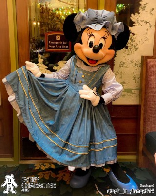 Minnie Mouse in Christmas Carol in the DL - Disney Merriest Nites Outfit