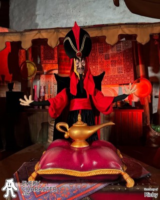 Jafar with No staff & no Iago Jafar with No staff & no Iago