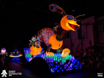 Buzz Lightyear in the DLR - Paint the Night Parade Outfit