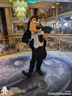 Goofy in Tuxedo in the DCL - Formal Outfit Goofy in Tuxedo in the DCL - Formal Outfit