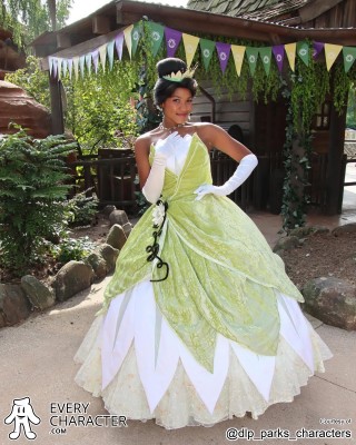 Tiana in the Regular Look - 2009-... Outfit Tiana in the Regular Look - 2009-... Outfit