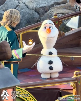 Olaf in the Olaf - Animated - 2026 Outfit Olaf in the Olaf - Animated - 2026 Outfit