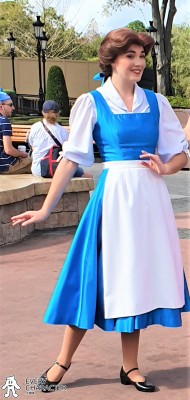 Belle in Villager Dress in the Belle - Village Belle - 1991 - ... No basket, no book Outfit Belle in Villager Dress in the Belle - Village Belle - 1991 - ... No basket, no book Outfit