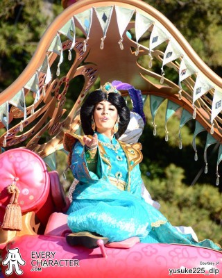 Jasmine in the TDL - Happiness is Here - Cold Weather Outfit