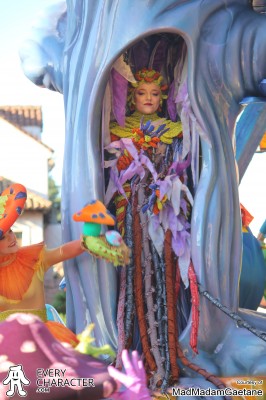 Tree Roots in the DLP - Halloween - Mickey's Halloween Celebration - Original Outfit Tree Roots in the DLP - Halloween - Mickey's Halloween Celebration - Original Outfit