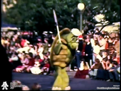 Toby Turtle in the Regular Look Outfit